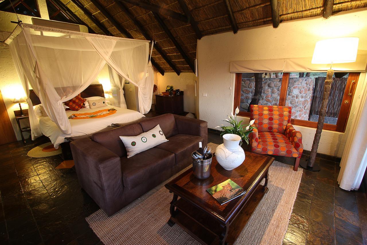 Tau Game Lodge Madikwe Game Reserve Exterior foto
